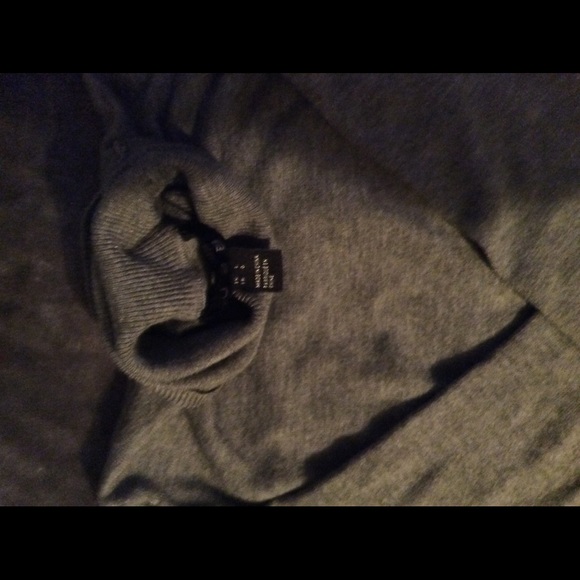 Long Sleeve Sweater - Picture 2 of 3